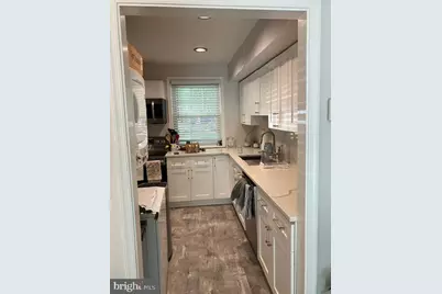 741 Azalea Drive #36-741, Rockville, MD 20850 - Photo 4