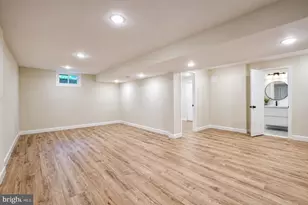 413 Hurley Ave, Rockville, MD 20850 - Photo 36