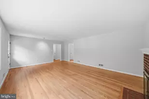 122 E Deer Park Dr, Gaithersburg, MD 20877 - Photo 6