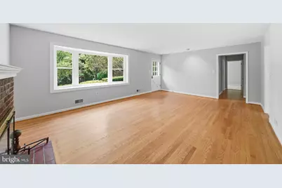 122 E Deer Park Drive, Gaithersburg, MD 20877 - Photo 4