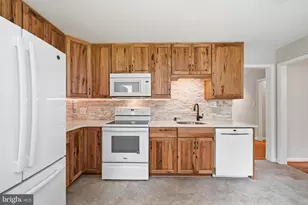 122 E Deer Park Dr, Gaithersburg, MD 20877 - Photo 10