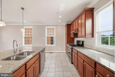 232 Parkview Avenue, Gaithersburg, MD 20878 - Photo 12