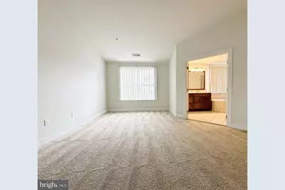 8201 Castanea Lane, Derwood, MD 20855 - Photo 18