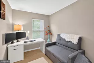 19704 Teakwood Cir, Germantown, MD 20874 - Photo 12