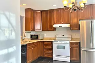 10903 Tuckerman Hill Ln, Potomac, MD 20854 - Photo 8