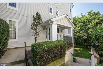 1019 Hillside Lake Terrace #1009, Gaithersburg, MD 20878 - Photo 1