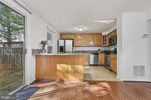 10606 Tuppence Ct, Rockville, MD 20850 - Photo 12