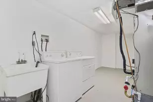 10606 Tuppence Ct, Rockville, MD 20850 - Photo 22