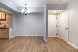 4808 Moorland Ln, Bethesda, MD 20814 - Photo 2