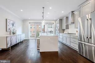 10326 Grosvenor Pl, North Bethesda, MD 20852 - Photo 6