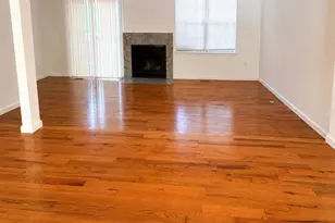 19606 White Saddle Dr, Germantown, MD 20874 - Photo 2
