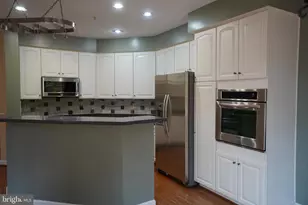 60 Calabash Ct, Rockville, MD 20850 - Photo 6