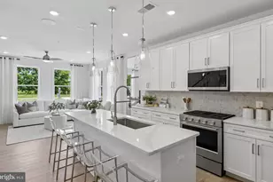 518 Parkview Ave, Gaithersburg, MD 20878 - Photo 2
