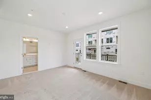 518 Parkview Ave, Gaithersburg, MD 20878 - Photo 48