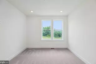 518 Parkview Ave, Gaithersburg, MD 20878 - Photo 58