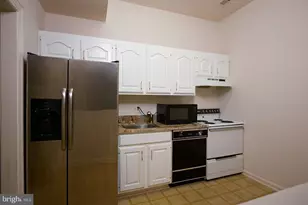9 Alloway Ct, Potomac, MD 20854 - Photo 32