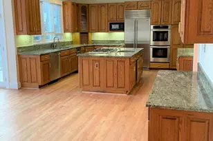 9 Alloway Ct, Potomac, MD 20854 - Photo 4