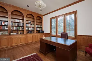 9 Alloway Ct, Potomac, MD 20854 - Photo 12
