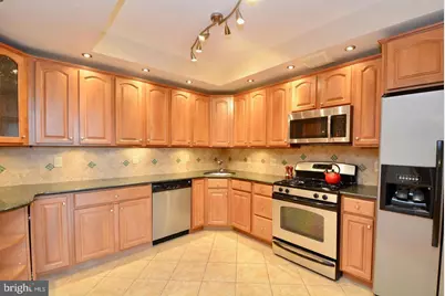 4242 E West Highway #1114, Chevy Chase, MD 20815 - Photo 16