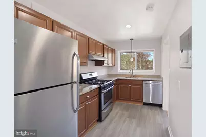 10619 Weymouth Street #W-201, Bethesda, MD 20814 - Photo 4