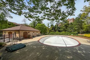 11400 Strand Dr, Rockville, MD 20852 - Photo 8