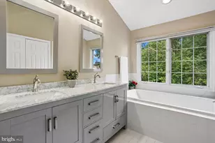9803 Tiffany Hill Ct, Bethesda, MD 20814 - Photo 38