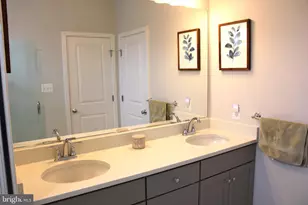 5040 Oakmoore Dr, Rockville, MD 20852 - Photo 22