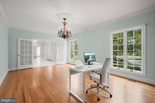 9809 Hall Rd, Potomac, MD 20854 - Photo 18
