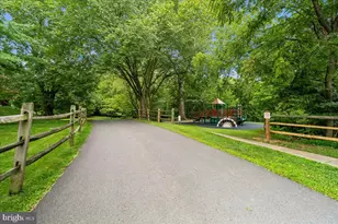 1401 Aintree Dr, Rockville, MD 20850 - Photo 92