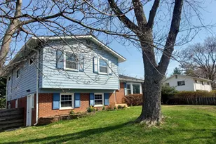 702 W Edmonston Dr, Rockville, MD 20852 - Photo 2