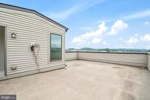 16232 Connors Wy, Rockville, MD 20855 - Photo 28