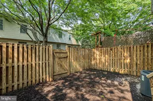 13 Sky Blue Ct, Germantown, MD 20874 - Photo 28