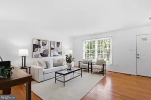 13 Sky Blue Ct, Germantown, MD 20874 - Photo 4