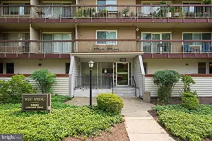 7400 Lakeview Dr, Bethesda, MD 20817 - Photo 1
