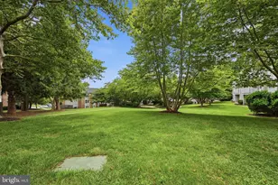 301 Palmspring Dr, Gaithersburg, MD 20878 - Photo 34