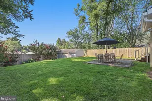 13105 Hallet Ct, Rockville, MD 20853 - Photo 32