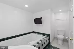 13105 Hallet Ct, Rockville, MD 20853 - Photo 24