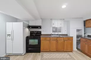 13105 Hallet Ct, Rockville, MD 20853 - Photo 18