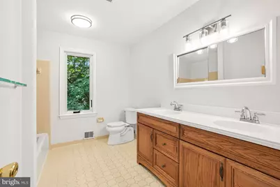 11701 Beekman Place, Potomac, MD 20854 - Photo 32