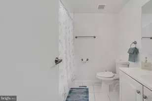 19130 Dowden Cir, Poolesville, MD 20837 - Photo 12