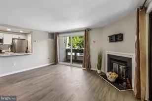 9705 Hellingly Pl, Gaithersburg, MD 20886 - Photo 4