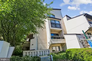 9705 Hellingly Pl, Gaithersburg, MD 20886 - Photo 2