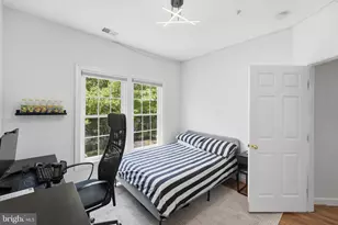 210 Painted Post Ln, Gaithersburg, MD 20878 - Photo 26