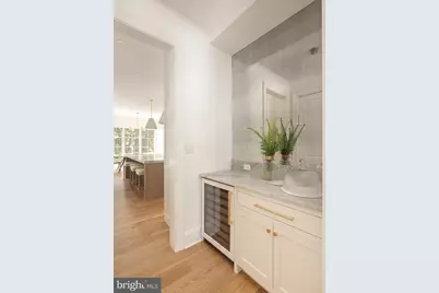 5200 Dorset Avenue, Chevy Chase, MD 20815 - Photo 10