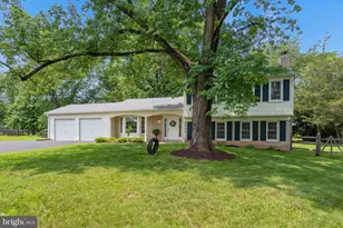 19809 Sedgwick Way, Poolesville, MD 20837 - Photo 2