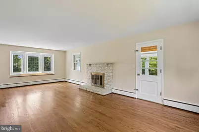 14811 Springfield Road, Germantown, MD 20874 - Photo 12