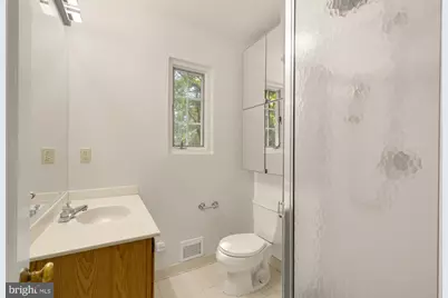 5806 Wilson Lane, Bethesda, MD 20817 - Photo 14