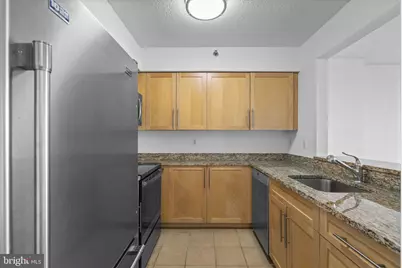 10101 Grosvenor Place #2013, Rockville, MD 20852 - Photo 12