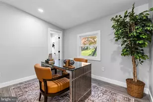 13406 Parkland Dr, Rockville, MD 20853 - Photo 18
