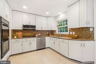 13410 Dowlais Dr, Rockville, MD 20853 - Photo 10
